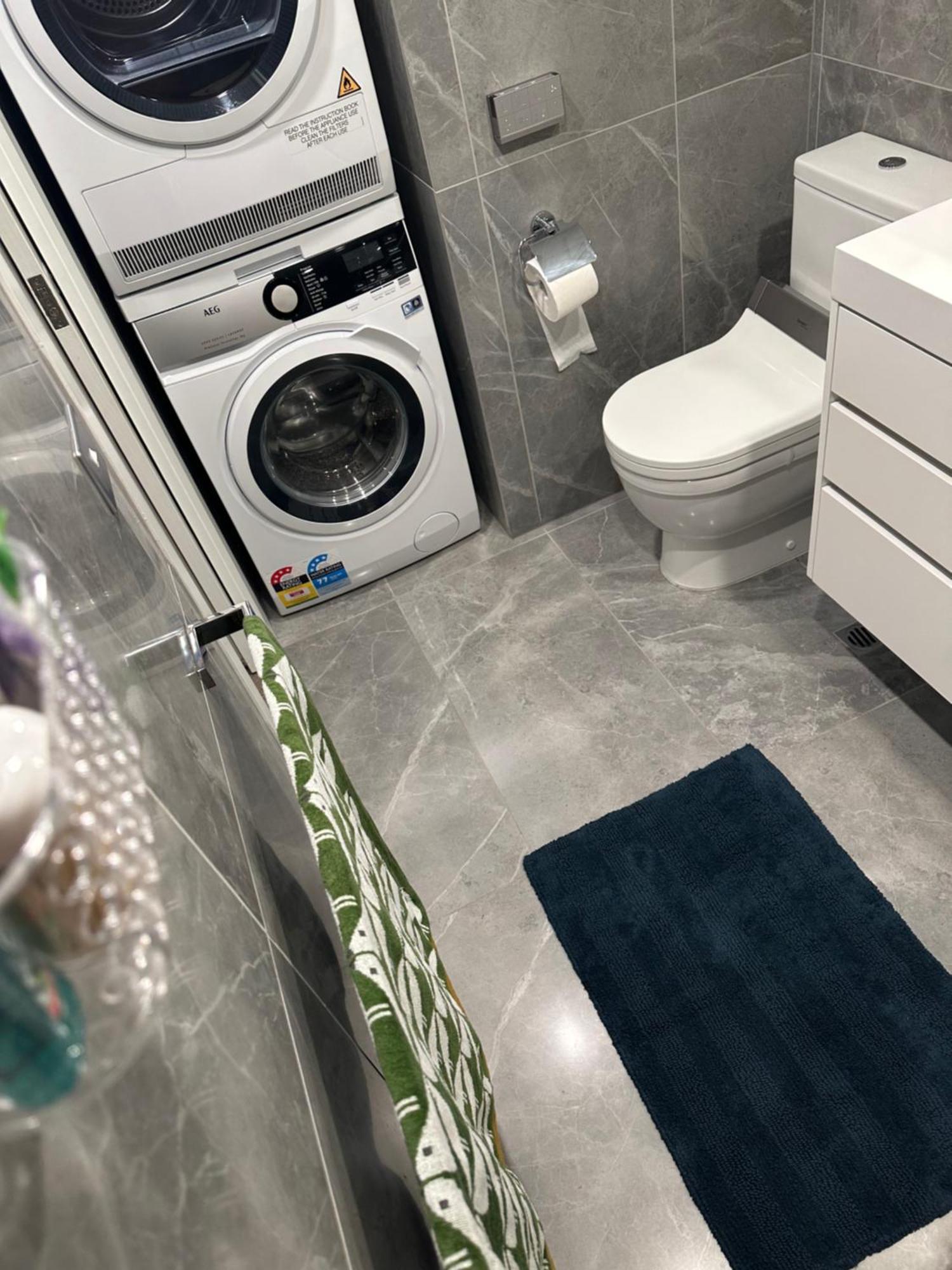 Private 1 Bed Accom With Bathroom In A 3 Bed Apartment - Melb Cbd, Regency Towers - Free Parking, Wifi And Pool Ville de Ville de Melbourne Extérieur photo