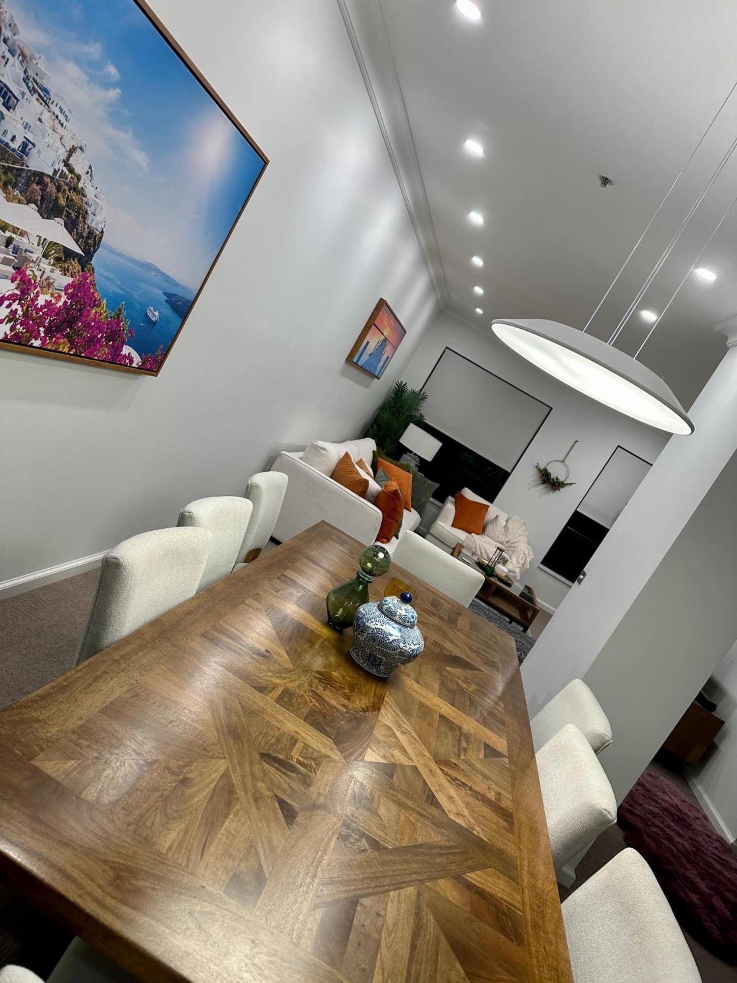 Private 1 Bed Accom With Bathroom In A 3 Bed Apartment - Melb Cbd, Regency Towers - Free Parking, Wifi And Pool Ville de Ville de Melbourne Extérieur photo